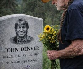 “He Had a Light the World Couldn’t Keep”: At 92, Willie Nelson Finally Says John Denver’s Name Out Loud — And It Hits Like a Lost Verse