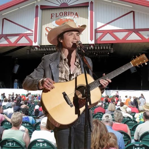 FLORIDA’S GOT A NEW SHERIFF IN TOWN: John Foster’s Sold-Out Night Ignites Headliner Debate