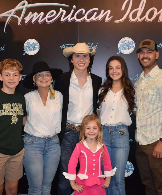 💜 DOUBLE BLESSING! John Foster & Brooklyn Bourque Share Exciting Baby News