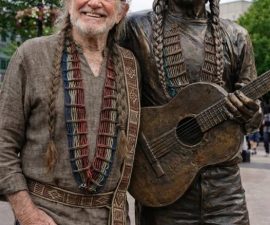 Willie Nelson Honored With Rare Full-Body Statue on Hollywood Walk of Fame