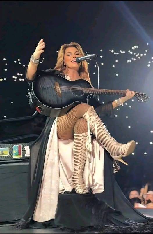 Eternal Love on Stage: Shania Twain’s Soul-Stirring Live Performance of “I Won’t Leave You Lonely” (Dallas, 1998)