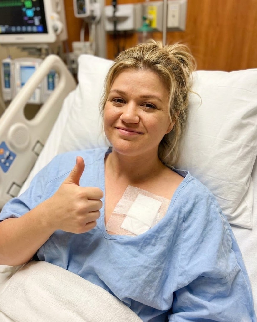 Kelly Clarkson Shares a Message of Hope and Healing with Fans