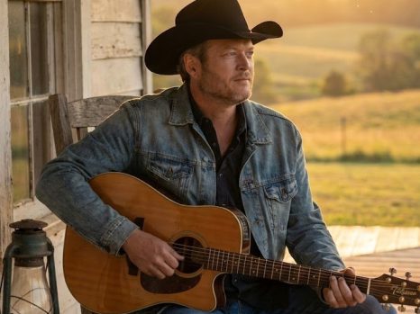 “I HAD TO LOSE MYSELF TO FIND MYSELF AGAIN.” — BLAKE SHELTON AFTER NEARLY A DECADE WITH GWEN STEFANI