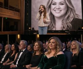 Kelly Clarkson Didn’t Move When Her Daughter Sang “Piece by Piece” — And the Silence Said More Than Years of Standing Ovations