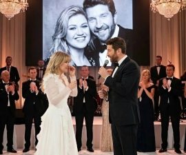 🎤✨ A Special Moment: Kelly Clarkson’s Emotional Tribute Through “Piece by Piece”