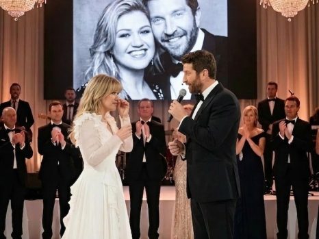 🎤✨ A Special Moment: Kelly Clarkson’s Emotional Tribute Through “Piece by Piece”