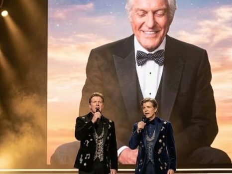 🎤 “A Father Listening, Not Performing” — Barry and Carey Van Dyke’s Emotional Tribute Leaves Nashville in Silence