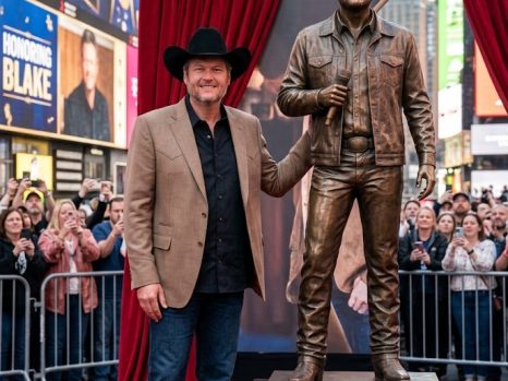 “THE FIRST MUSIC LEGEND IN HISTORY TO RECEIVE A FULL-BODY BRONZE STATUE ON THE HOLLYWOOD WALK OF FAME — AND HIS NAME IS BLAKE SHELTON.”