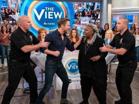 “CUT IT NOW!” — The Live TV Moment That Spiraled Out of Control… And the Calm That Stopped the Room Cold ⚡📺