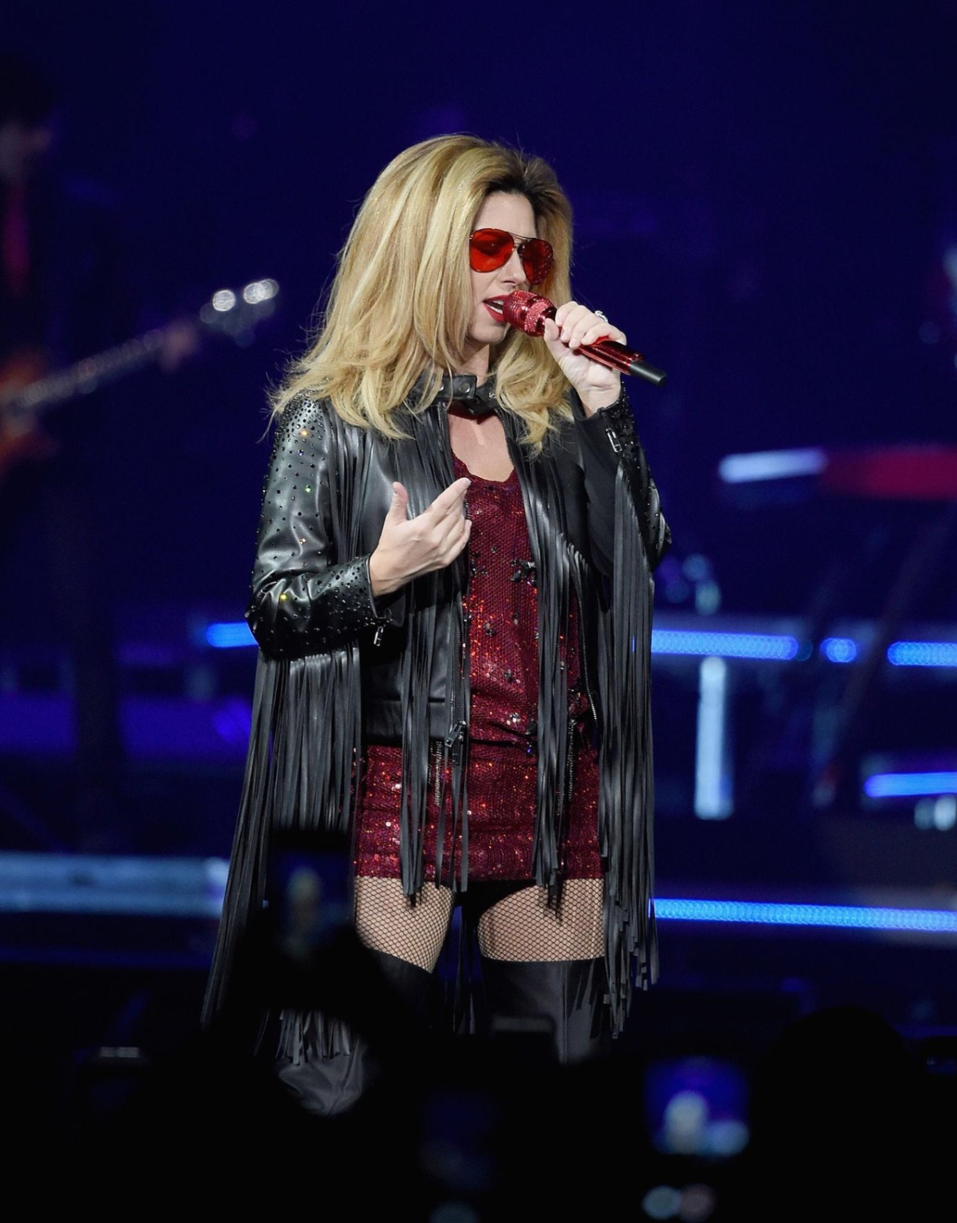 Shania Twain and the Meaning Behind Her Queen of Me Stage Style