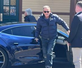 🔥 TWO LEGENDS, ONE CAR: Jon Bon Jovi Quietly Drives Bruce Springsteen to Rehearsal — And Fans Can’t Stop Talking
