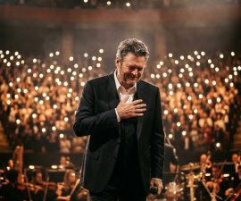 HE COULDN’T FINISH HIS SONG — SO 60,000 VOICES DID IT FOR HIM