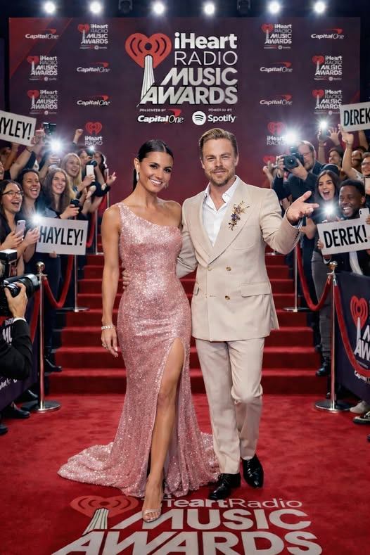 🔥 RED CARPET SHOCK! Derek Hough and Hayley Erbert Stun the World at the 2026 iHeartRadio Music Awards