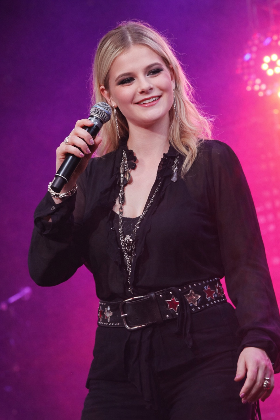 GREAT NEWS: Darci Lynne Announces $5 Ticket Day!