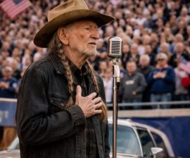 NO ONE SAW IT COMING: Willie Nelson STOOD UP TO SING — AND AN ENTIRE STADIUM FORGOT HOW TO BREATHE