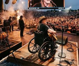 “He Didn’t Sing a Word — And Still Broke Every Heart in the Room: Willie Nelson’s Silent Encore No One Will Forget”