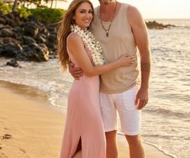 SURPRISE: Gwen Stefani Sets the Internet Ablaze with Stunning Beach Photos — A Moment That’s Turning Heads Worldwide