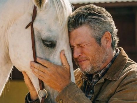 A HEARTBREAKING FAREWELL: When Blake Shelton Said Goodbye to a Loyal Friend Beyond the Spotlight