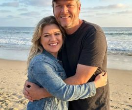 EXCLUSIVE: Kelly Clarkson’s Beach Getaway Sparks Curiosity — and a Deeper Conversation About Privacy, Joy, and New Beginnings