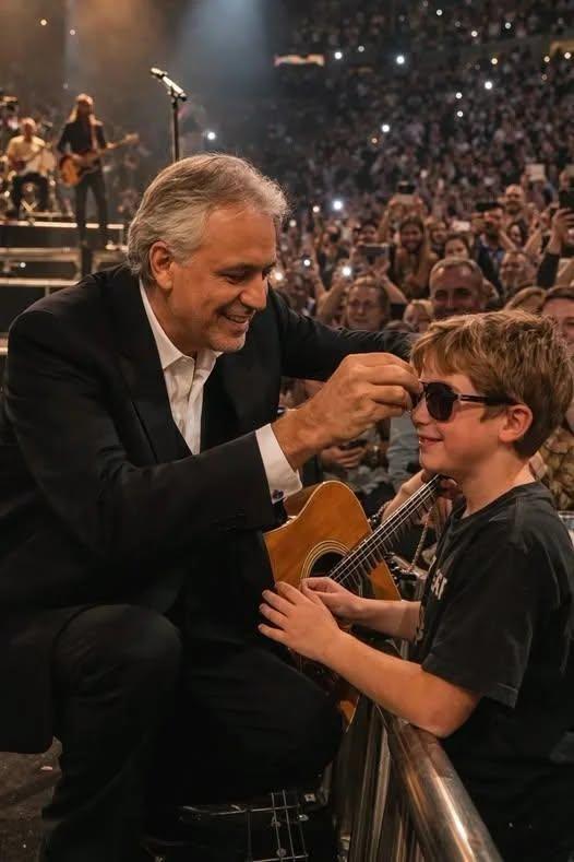 🎤✨ “Put the Music on Hold.” — The Night Andrea Bocelli Turned a Concert Into Something Greater