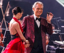 🎶 300,000 Voices… Then Silence: The Night Andrea Bocelli Turned Mexico City’s Zócalo Into Something the World Had Never Seen ❤️