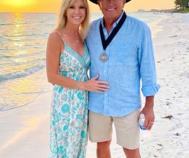 🌊✨ A Quiet Moment That Captivated Everyone: Norma Strait’s Unexpected Beach Appearance