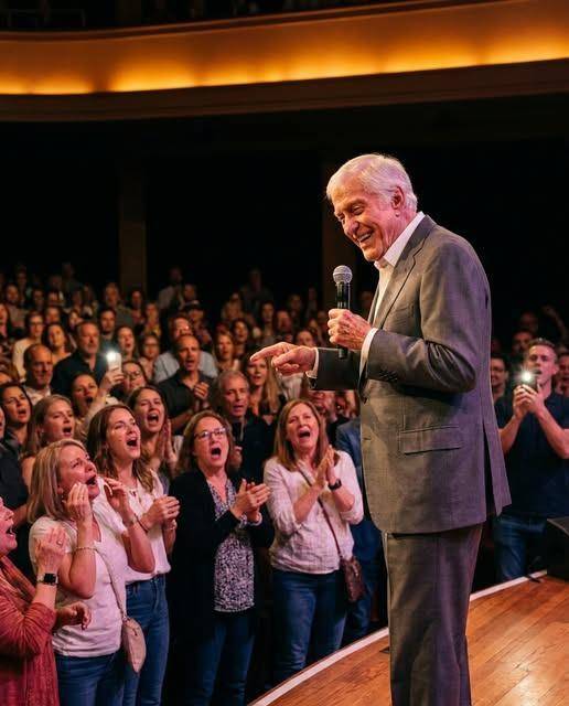 HE PAUSED IN THE MIDDLE OF THE SONG AT 98… AND THE CROWD GAVE HIM SOMETHING NO STAGE EVER COULD