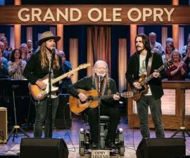 🎤WILLIE NELSON & SONS AT THE OPRY’S 100TH ANNIVERSARY — A Generational Miracle Unfolds