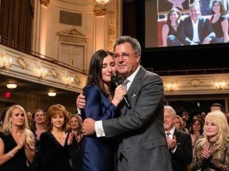 A Daughter’s Heart on Stage — The Moment That Broke Her Father’s