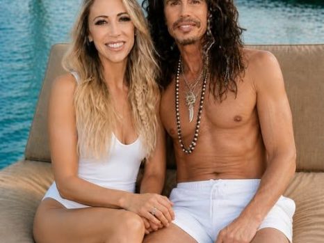 “BREAKING: Aimee Preston Turns Heads in Bold Beachside Look with Steven Tyler — Fans Can’t Stop Talking”
