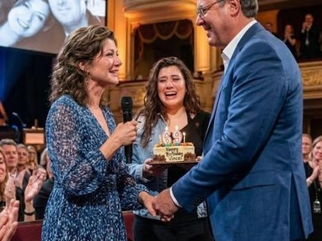 Amy Grant Brings the House Down at Vince Gill’s 69th Birthday Celebration — A Night of Music, Family, and a Surprise No One Saw Coming