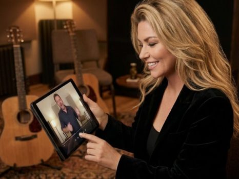 💫 The Icon and the Individual: Shania Twain’s Heartwarming Connection With Her Fans
