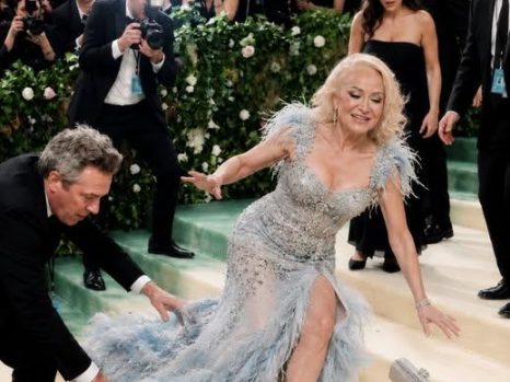 BREAKING NEWS: Panic Erupts at the Met Gala as Tanya Tucker Suddenly Falls During Red Carpet Entrance