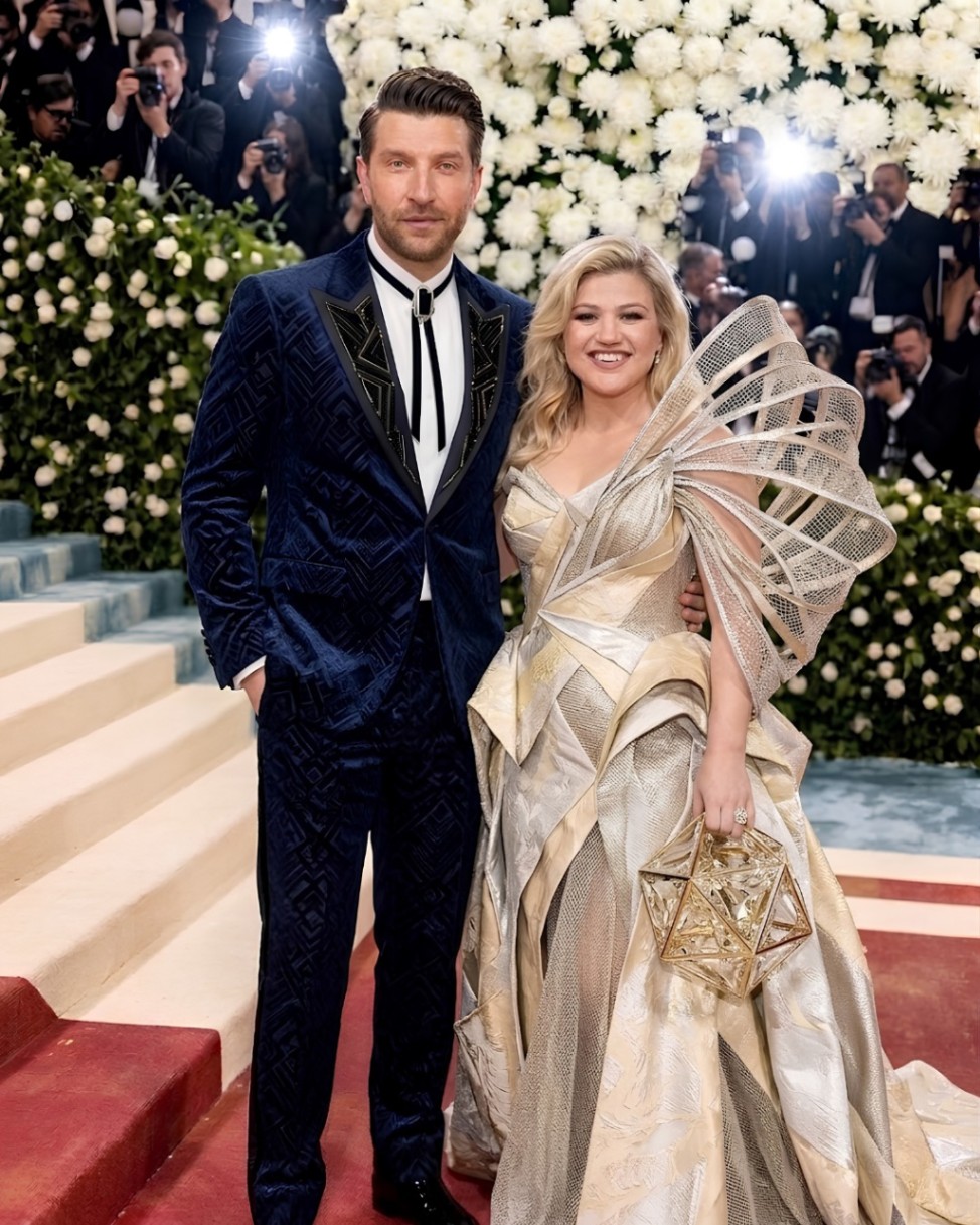 🚨 MET GALA 2026 BOMBSHELL: Kelly Clarkson & Brett Eldredge’s Red Carpet Moment Leaves the Entire Fashion World Speechless 🎤💑🔥