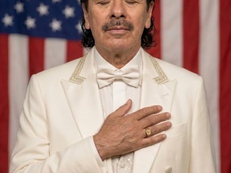 🇺🇸🎸 “HE DIDN’T FIGHT THE NOISE — HE PLAYED THROUGH IT.” A Carlos Santana Concert Moment That Left Madison Square Garden in Tears ✨